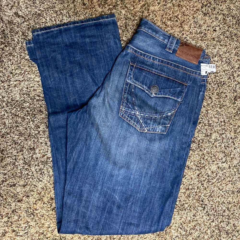 RARE! Vintage Limited Edition Twenty X by Wrangler jeans, slightly distressed
